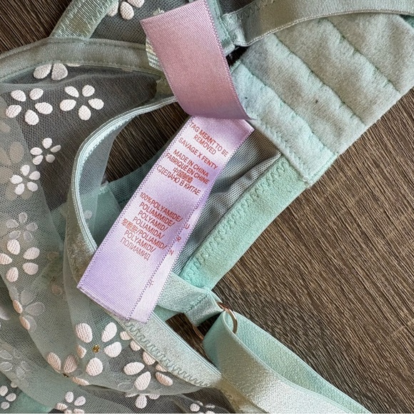 5/$20 Savage X Fenty Floral Sheer Bra 38D - Picture 6 of 7